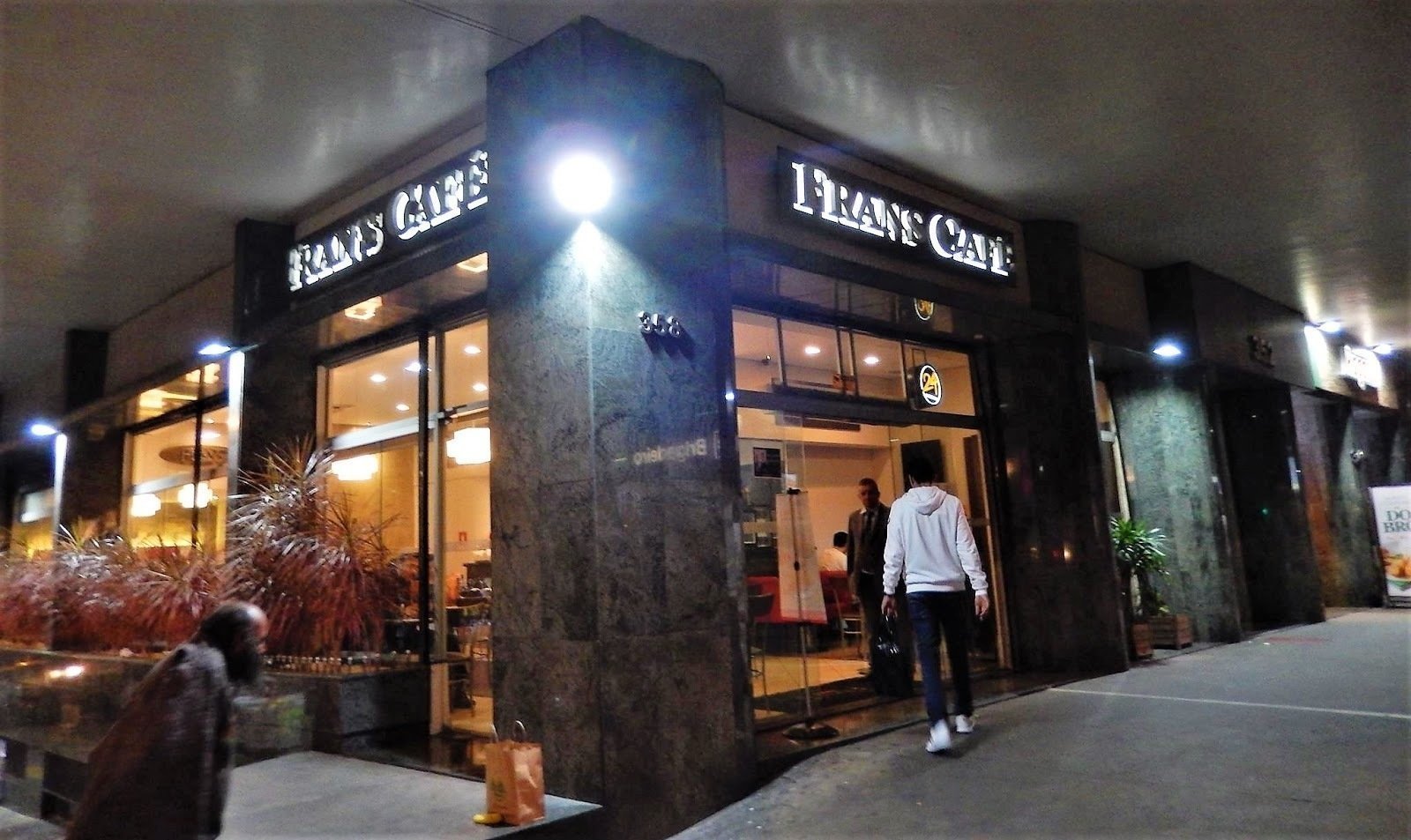 Fran's Café - Avenida Paulista: A Work-Friendly Place in São Paulo