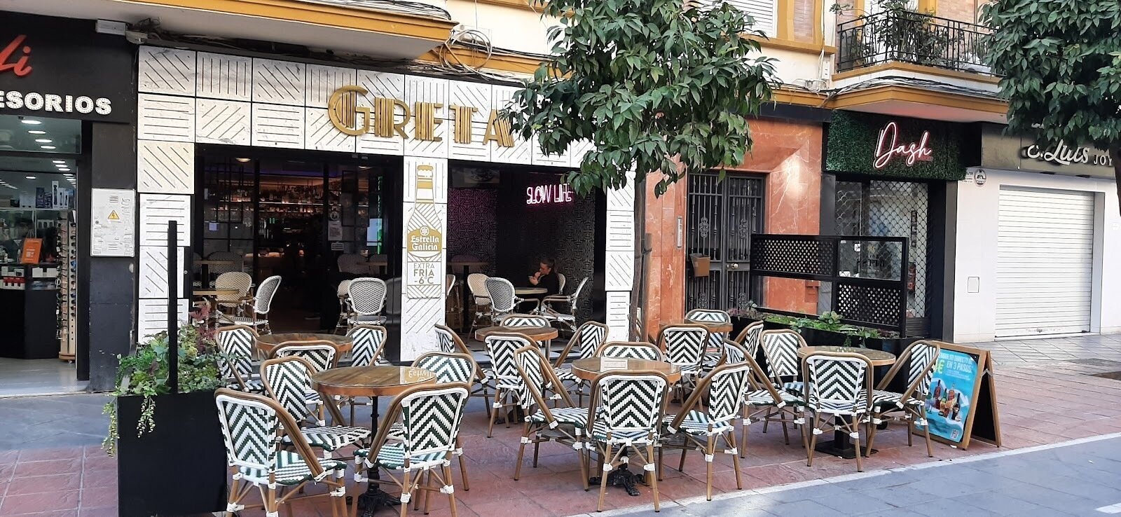 <span class="translation_missing" title="translation missing: en.meta.location_title, location_name: Greta Sevilla, city: Seville">Location Title</span>
