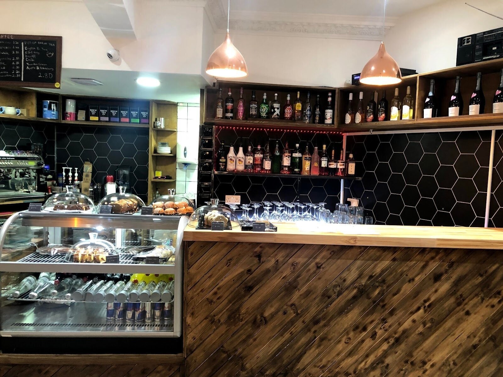 <span class="translation_missing" title="translation missing: en.meta.location_title, location_name: Cozy Corner cafe, city: Sheffield">Location Title</span>