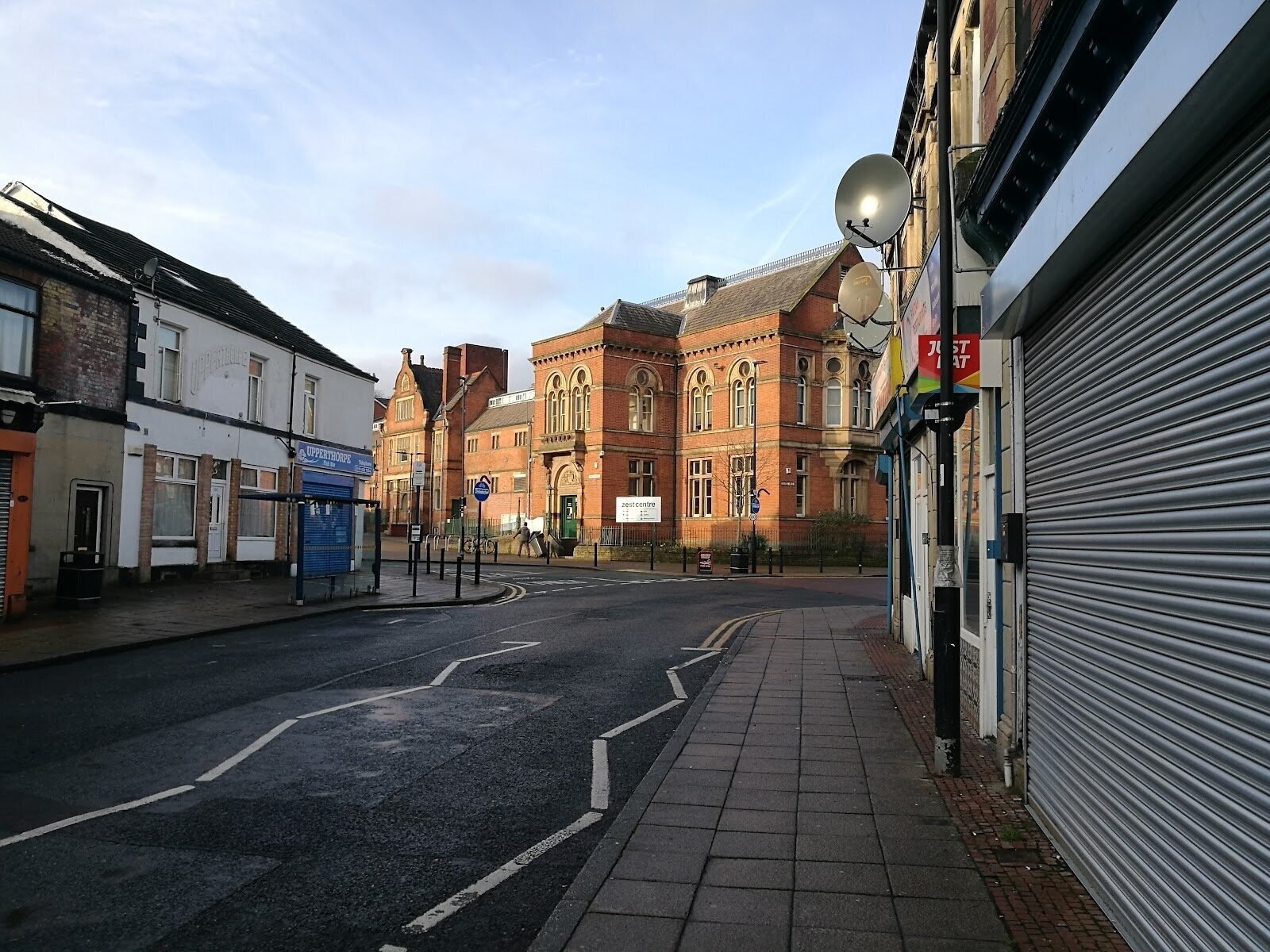 <span class="translation_missing" title="translation missing: en.meta.location_title, location_name: Zest Centre, city: Sheffield">Location Title</span>