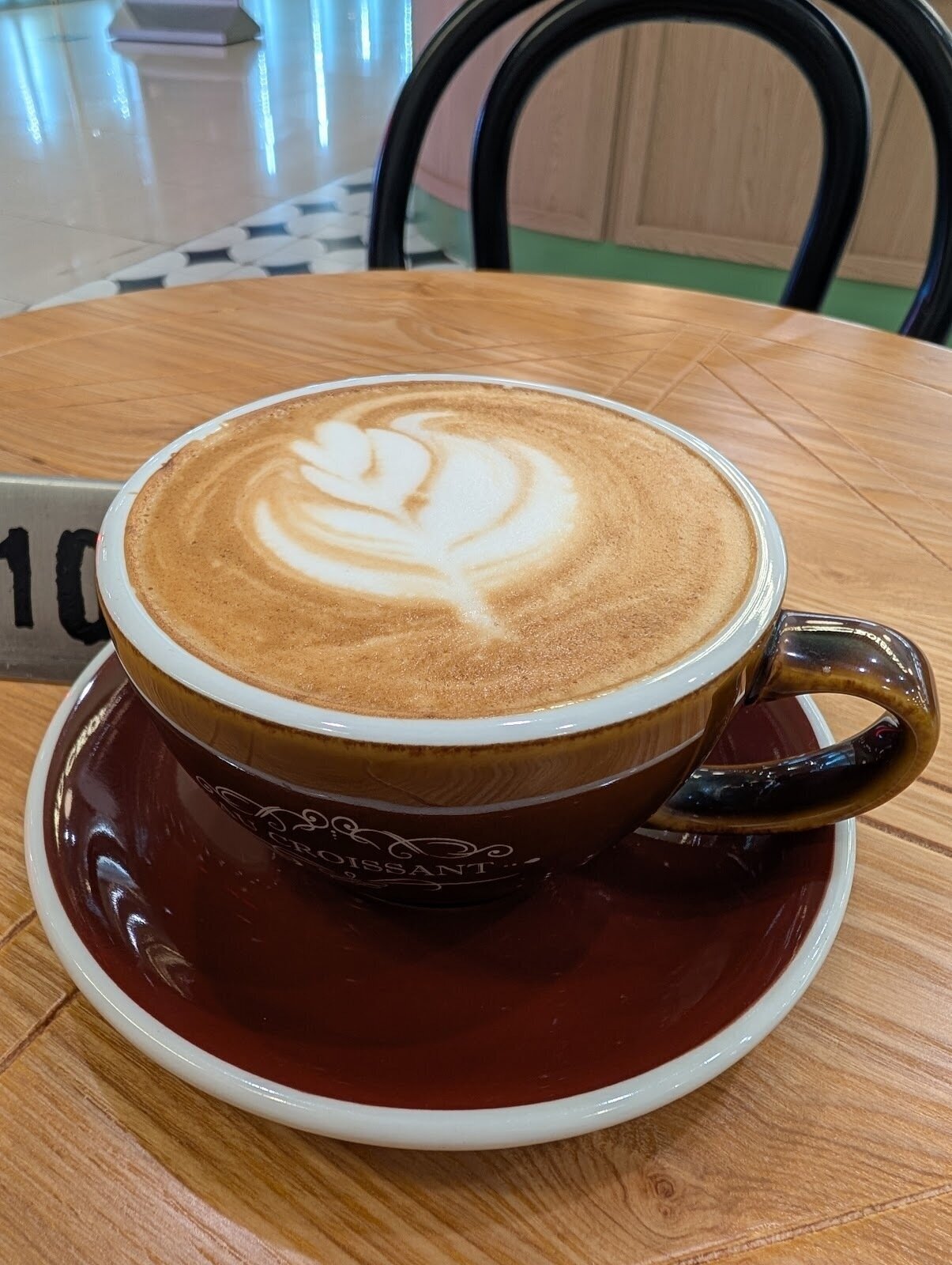 Au Croissant @ West Coast Plaza: A Work-Friendly Place in Singapore