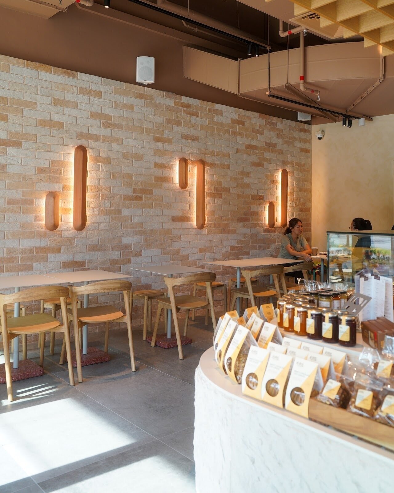 <span class="translation_missing" title="translation missing: en.meta.location_title, location_name: Baker &amp; Cook - Dairy Farm, city: Singapore">Location Title</span>