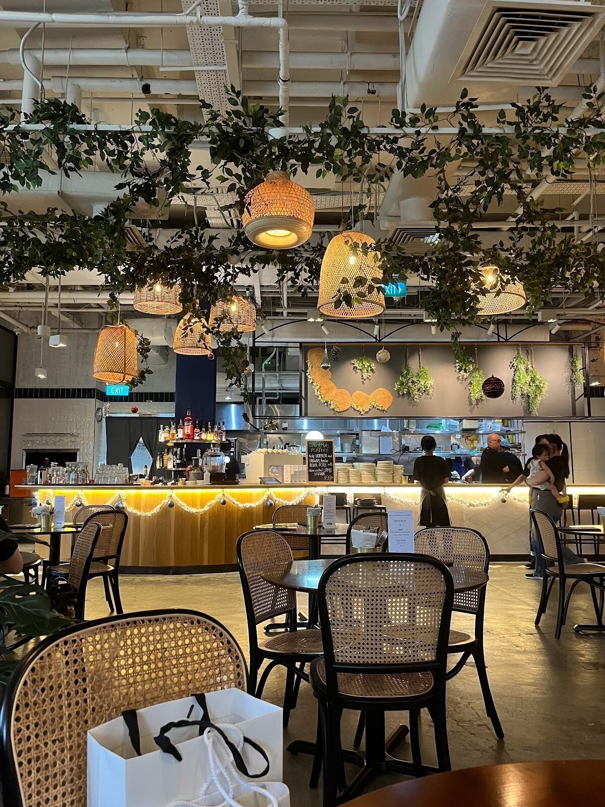 <span class="translation_missing" title="translation missing: en.meta.location_title, location_name: Bistro G, city: Singapore">Location Title</span>