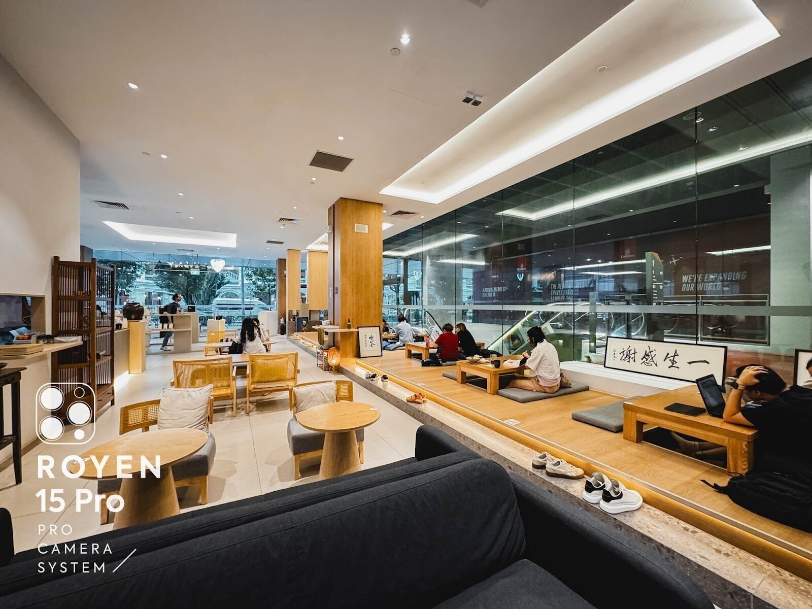 <span class="translation_missing" title="translation missing: en.meta.location_title, location_name: Hvala Odeon, city: Singapore">Location Title</span>