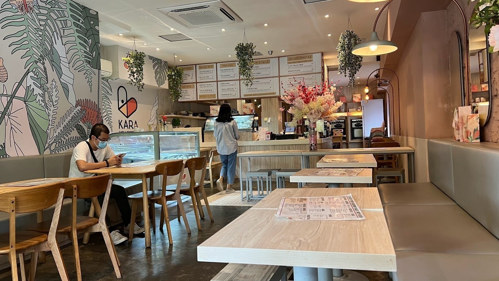 <span class="translation_missing" title="translation missing: en.meta.location_title, location_name: KARA Cafe and Dessert Bar, city: Singapore">Location Title</span>