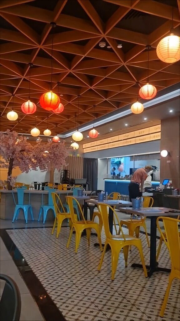 Miam Miam: A Work-Friendly Place in Singapore