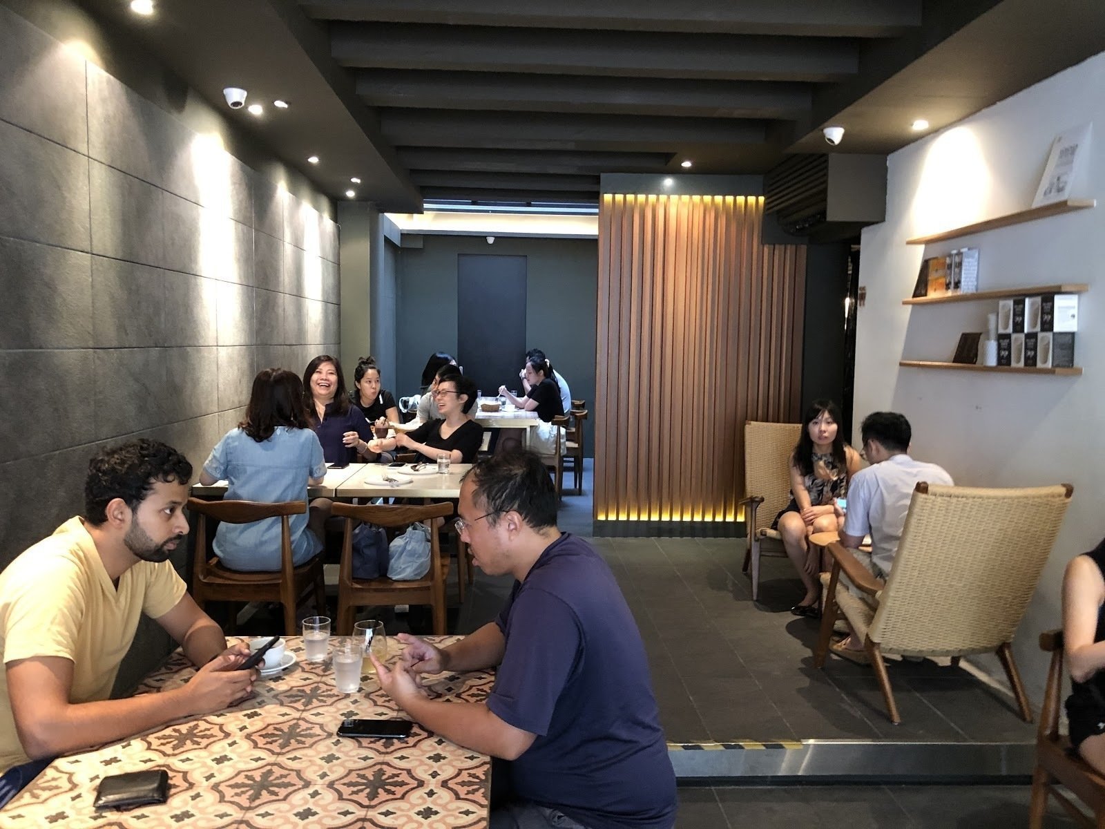 <span class="translation_missing" title="translation missing: en.meta.location_title, location_name: Parallel Cafe (Club Street), city: Singapore">Location Title</span>