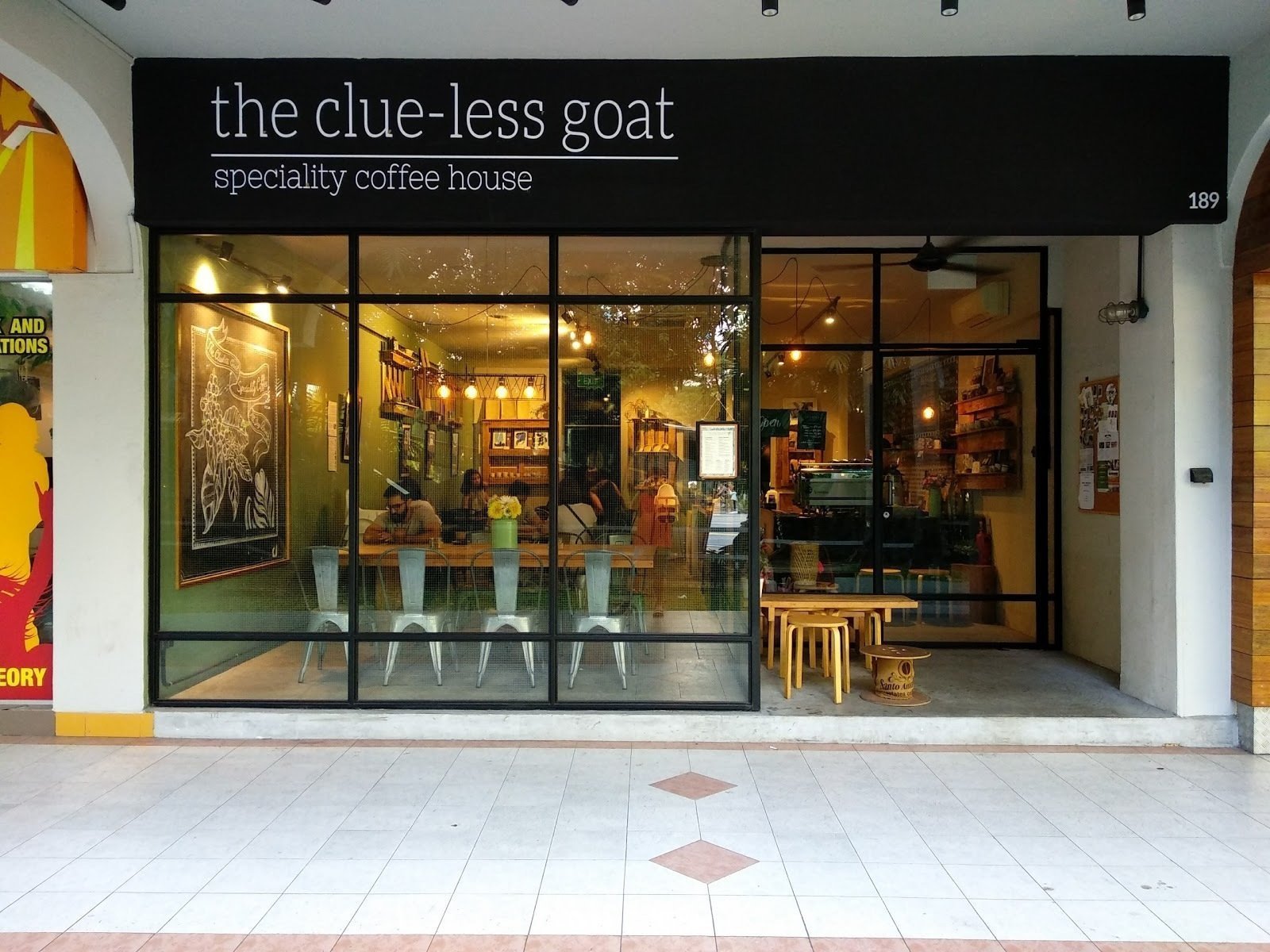 <span class="translation_missing" title="translation missing: en.meta.location_title, location_name: The Clue-less Goat, city: Singapore">Location Title</span>