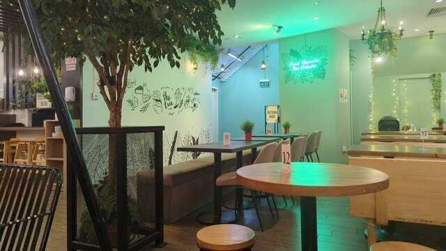 The Tree Cafe (Marina Square)