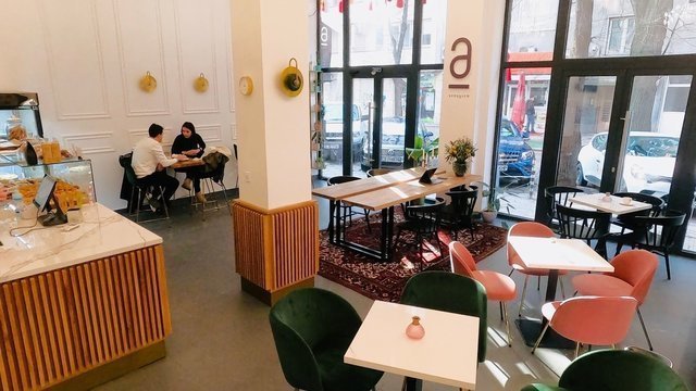 Altruist - Urban cafe & Bakery