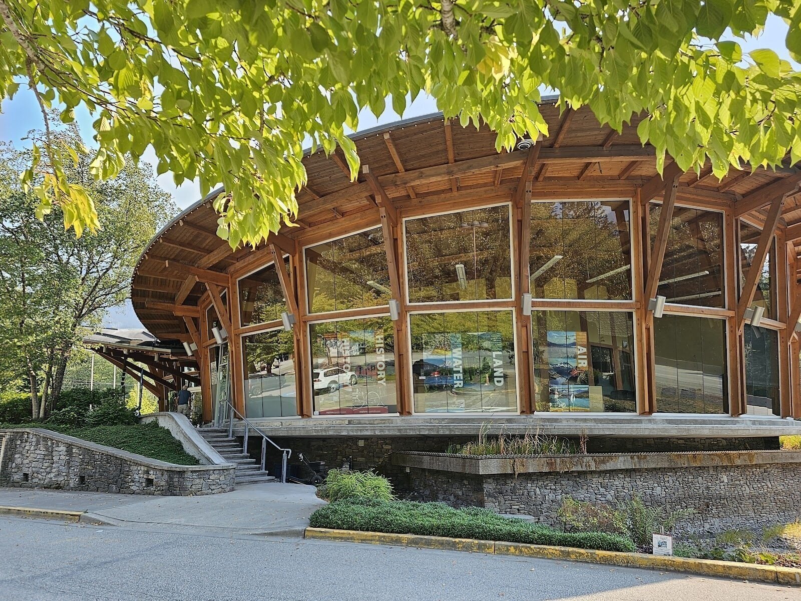 <span class="translation_missing" title="translation missing: en.meta.location_title, location_name: Squamish Adventure Centre, city: Squamish">Location Title</span>