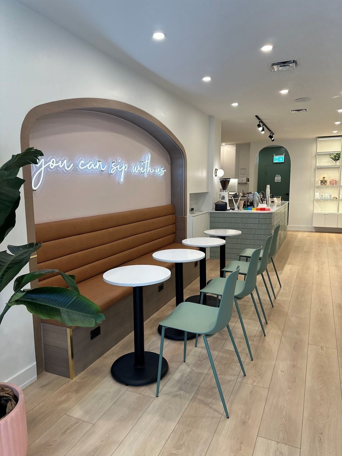 <span class="translation_missing" title="translation missing: en.meta.location_title, location_name: Aeset Coffee Co., city: Toronto">Location Title</span>