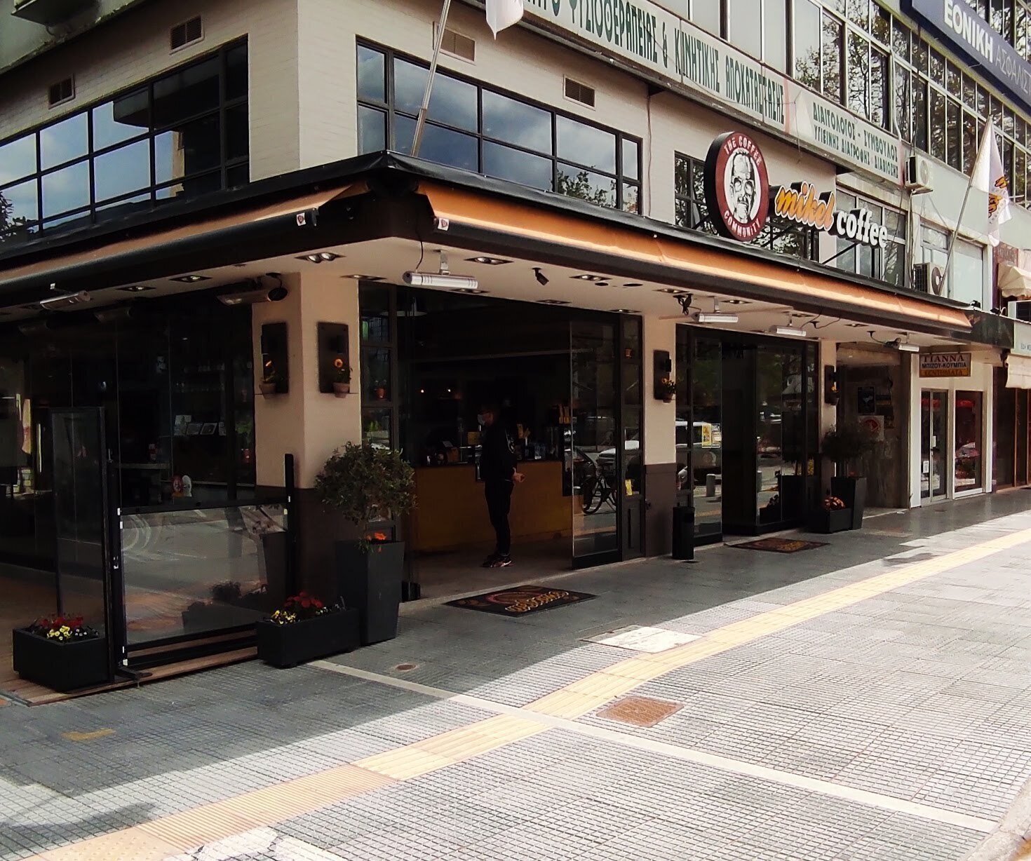 Mikel Coffee @ Gladstonos: A Work-Friendly Place in Trikala