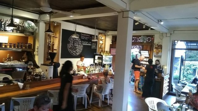 Seniman Coffee Shop & Roastery