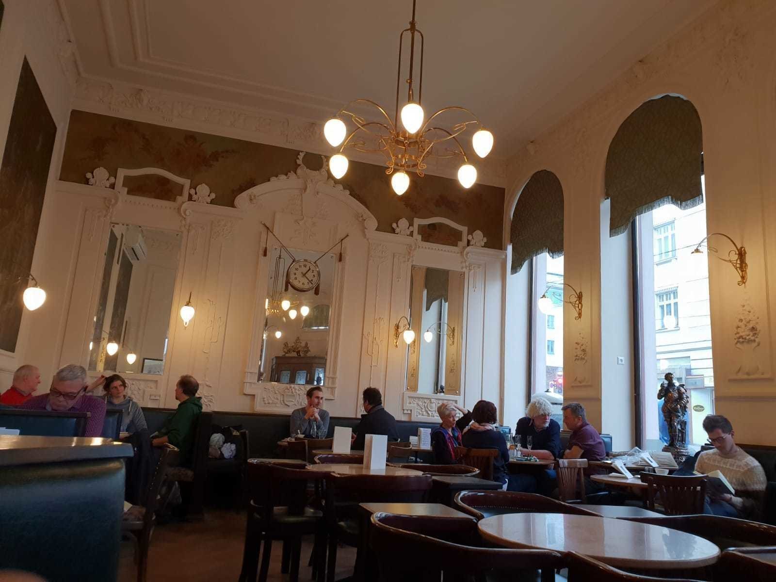 <span class="translation_missing" title="translation missing: en.meta.location_title, location_name: Café Ritter Ottakring, city: Vienna">Location Title</span>