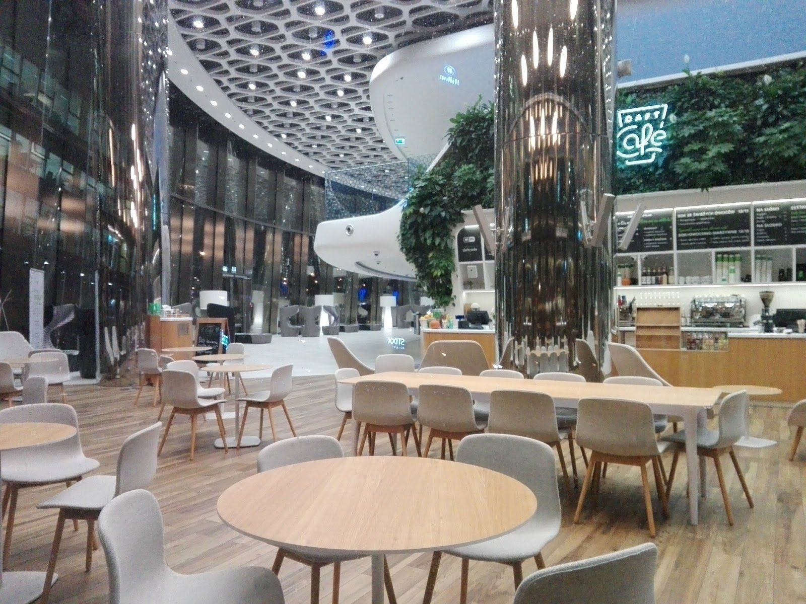<span class="translation_missing" title="translation missing: en.meta.location_title, location_name: DaftCafe, city: Warsaw">Location Title</span>