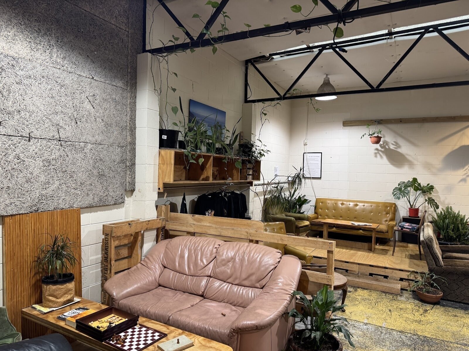 Raglan Roast Coffee: A Work-Friendly Place in Wellington